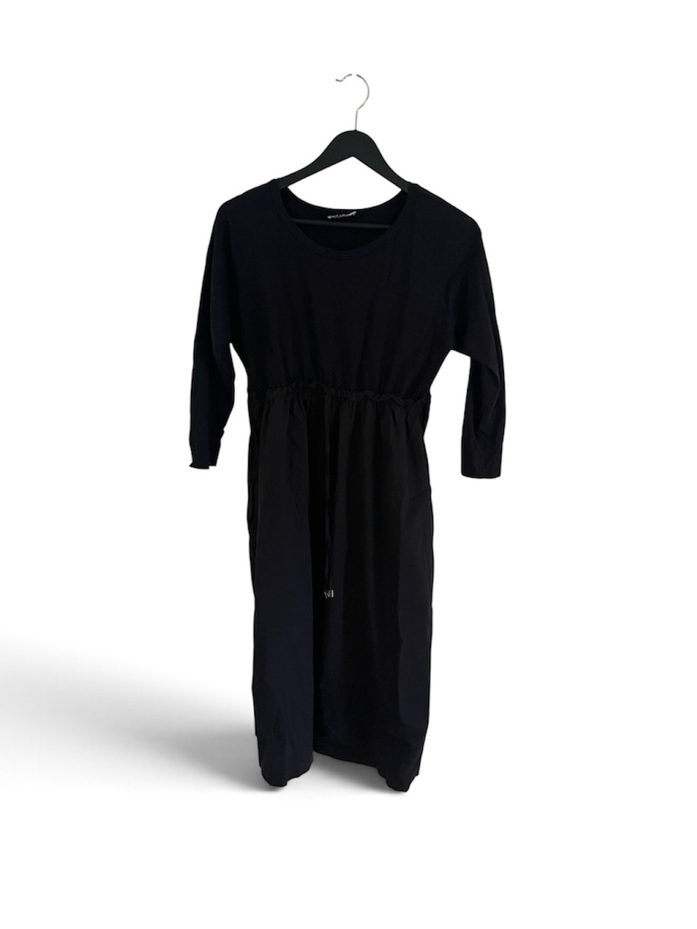 Black Midi Dress with Drawstring Waist and Three-Quarter Sleeves